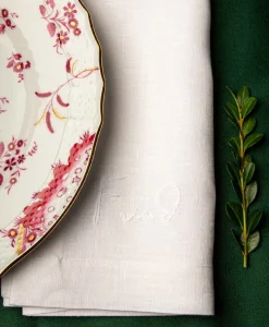 indradanush Tischwäsche|Servietten|Bestickte Leinenserviette Freund/Freundin/Friend