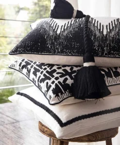 u00c9litis Kissen|Besticktes Leinenkissen Kea