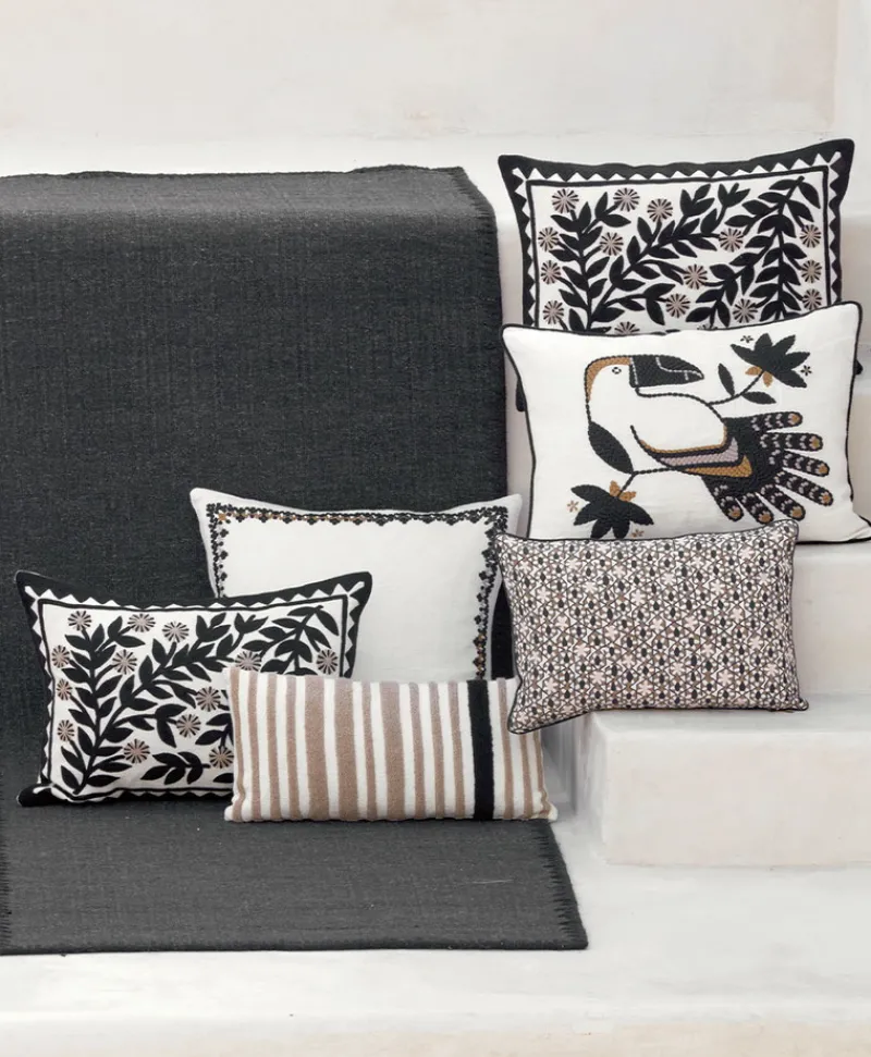 u00c9litis Kissen|Besticktes Leinenkissen Maya