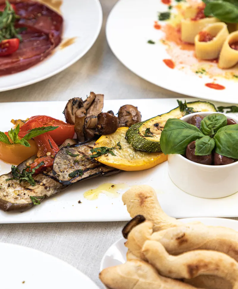 Dibbern Porzellan|Serviergeschirr|Fine Bone China PURE Platten