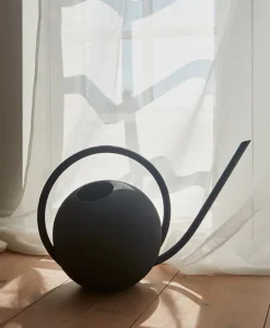 AYTM Outdoor Accessoires|GLOBE Gießkanne