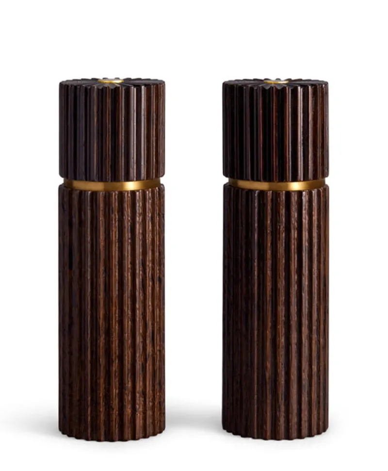L'Objet Pfeffer Und Salz|Küchenutensilien|Ionic Salz- und Pfeffermühle aus Eichenholz (2-teilig)