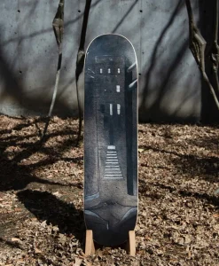 THE SKATEROOM Kunst Und Skulpturen|Kunstobjekt x Louise Bourgeois