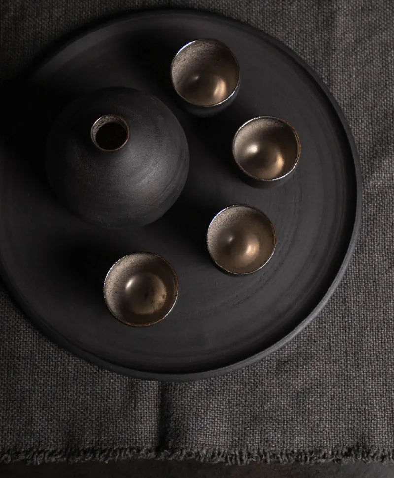 Ton Stein Gut Tassen|Asiatische Küche|Sake Set “Schwarze Erde”