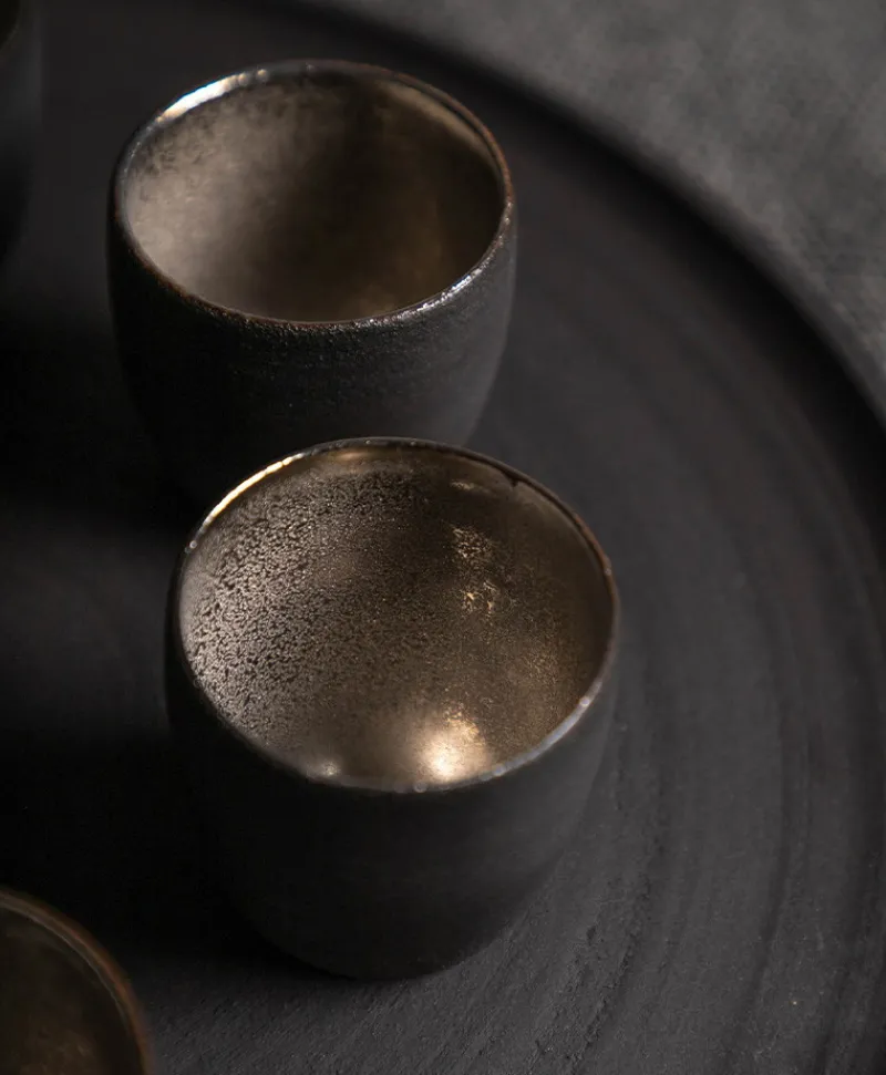 Ton Stein Gut Tassen|Asiatische Küche|Sake Set “Schwarze Erde”