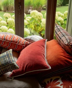 u00c9litis Kissen|Samtkissen Aristote mit Paspelveredelung