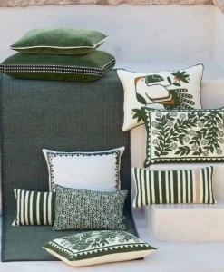 u00c9litis Kissen|Samtkissen Aristote mit Paspelveredelung