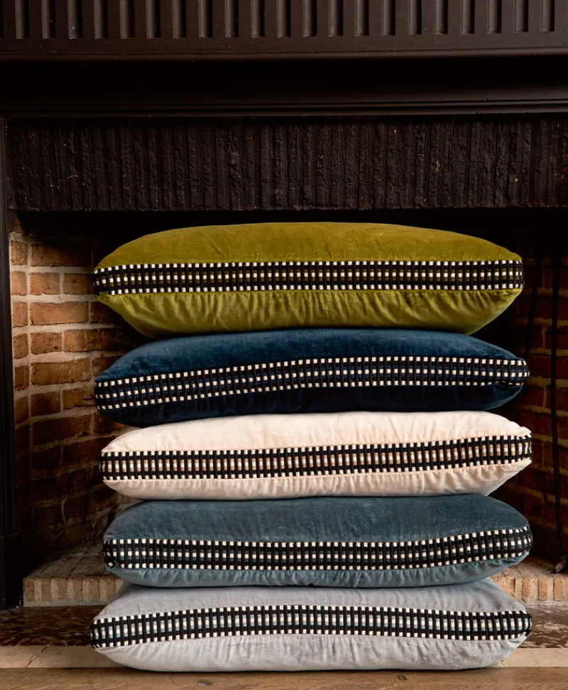 u00c9litis Kissen|Samtkissen Athena mit Paspelveredelung