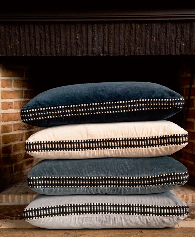 u00c9litis Kissen|Samtkissen Athena mit Paspelveredelung