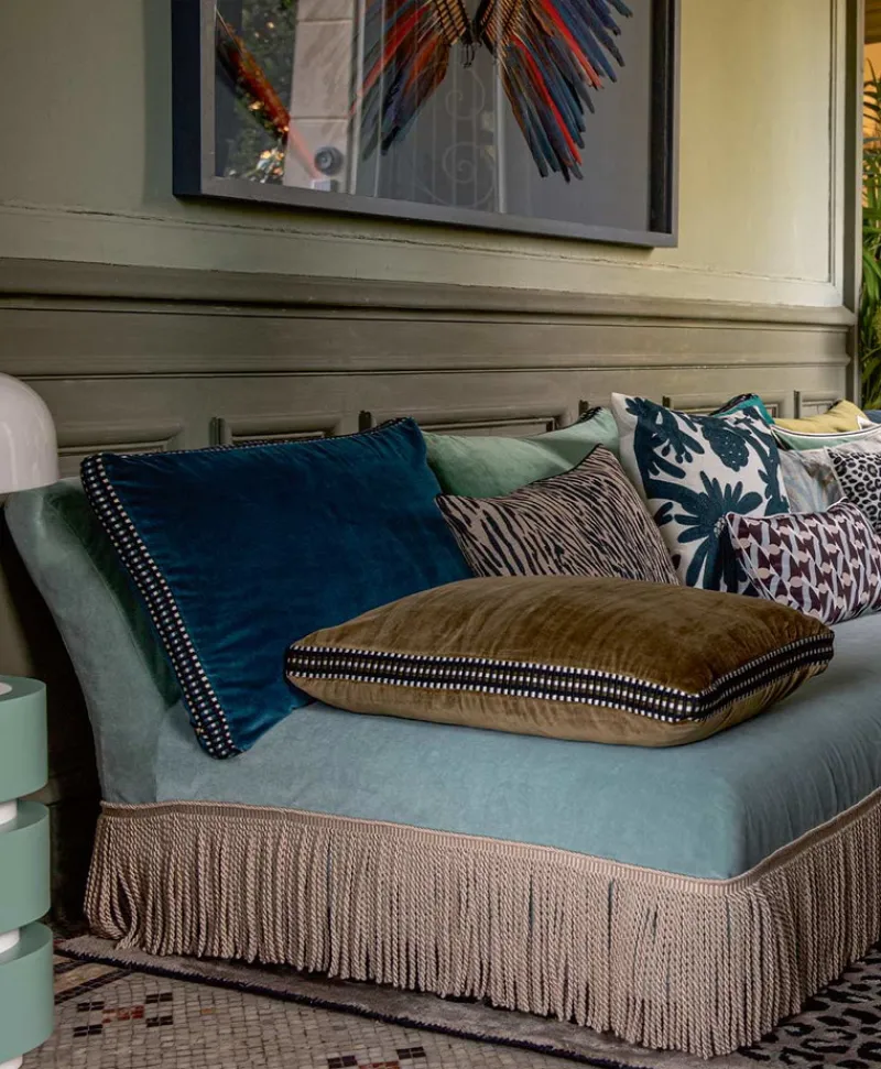 u00c9litis Kissen|Samtkissen Athena mit Paspelveredelung