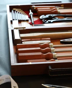 Wohngeist Edles Handwerk|Tools Und Werkzeuge|Werkzeugkoffer aus Schweizer Massivholz